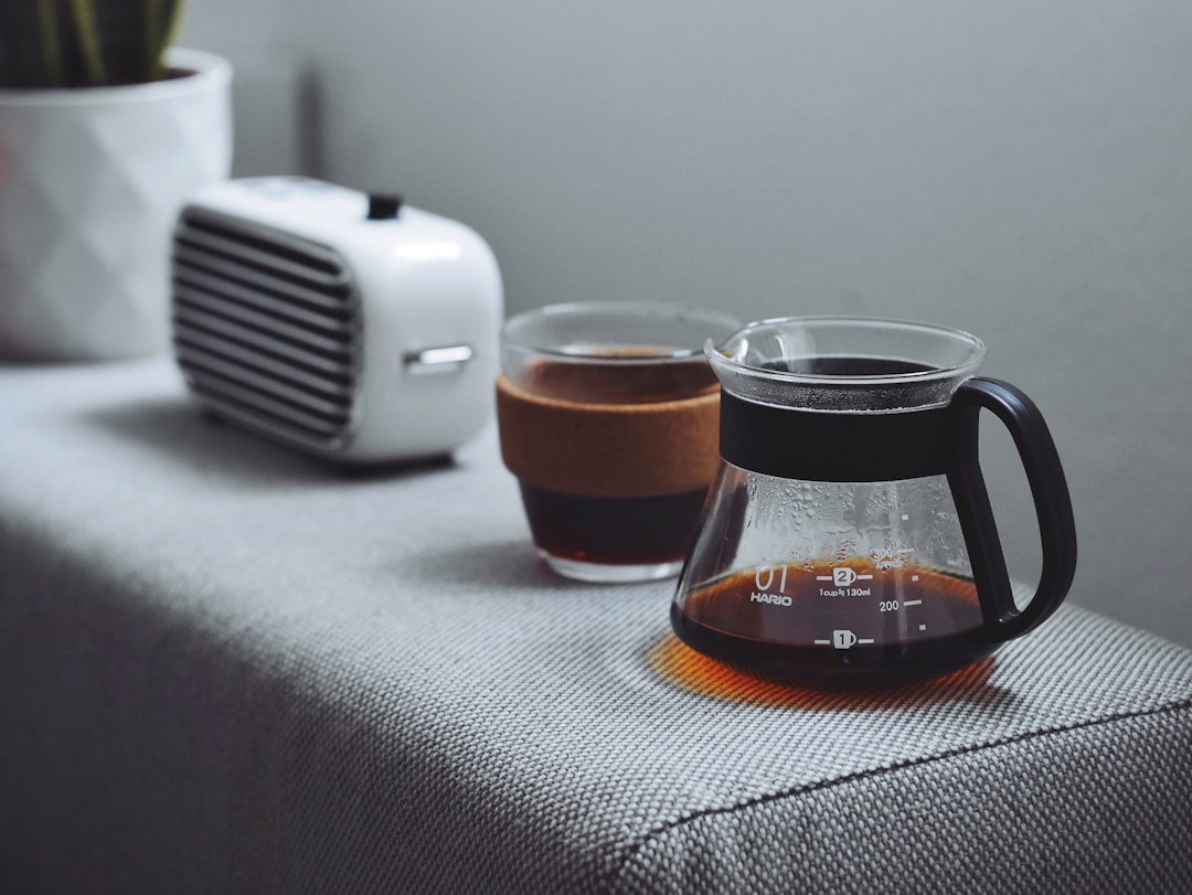 Photo measuring cup